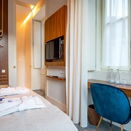 Blue Liberdade 3*